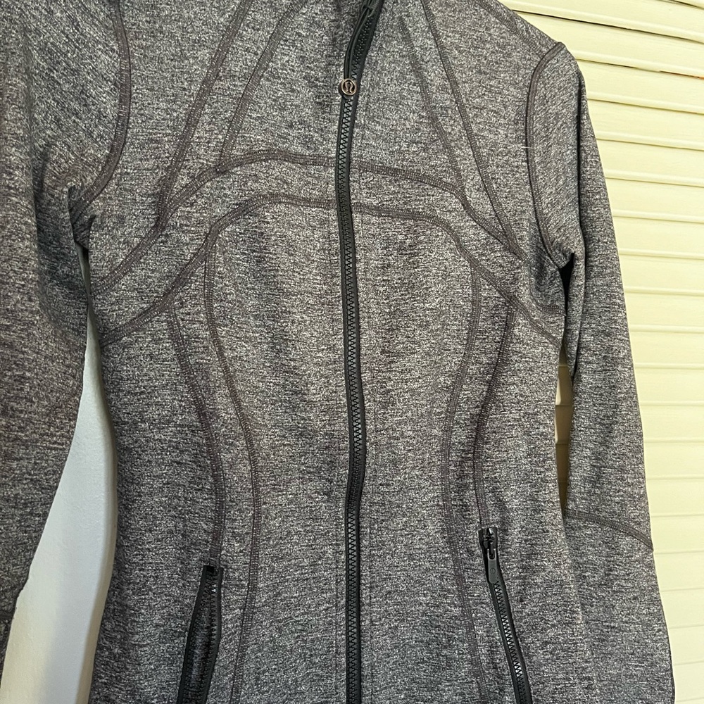 Lululemon define jacket heathered gray excellent condition size 6